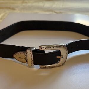 LL Bean Black Leather Belt. Silver Buckle Size 28, very good condition!